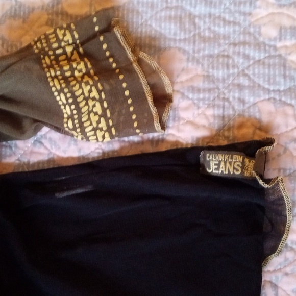 VTG Calvin Klein Tribal, Sheer Top - Picture 7 of 7
